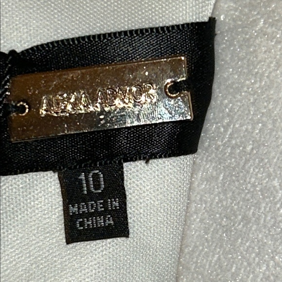 NWT Alexia Admor White Ruffle Sleeve Dress - Picture 7 of 8